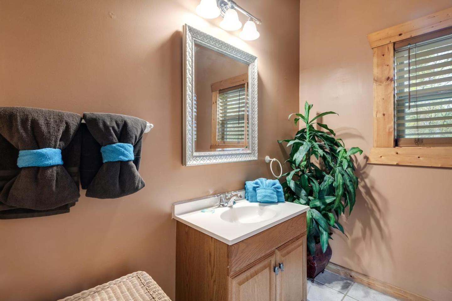 Top Mtn Views, Hottub, Games, 4 Suites, Pets سيفيرفيل المظهر الخارجي الصورة