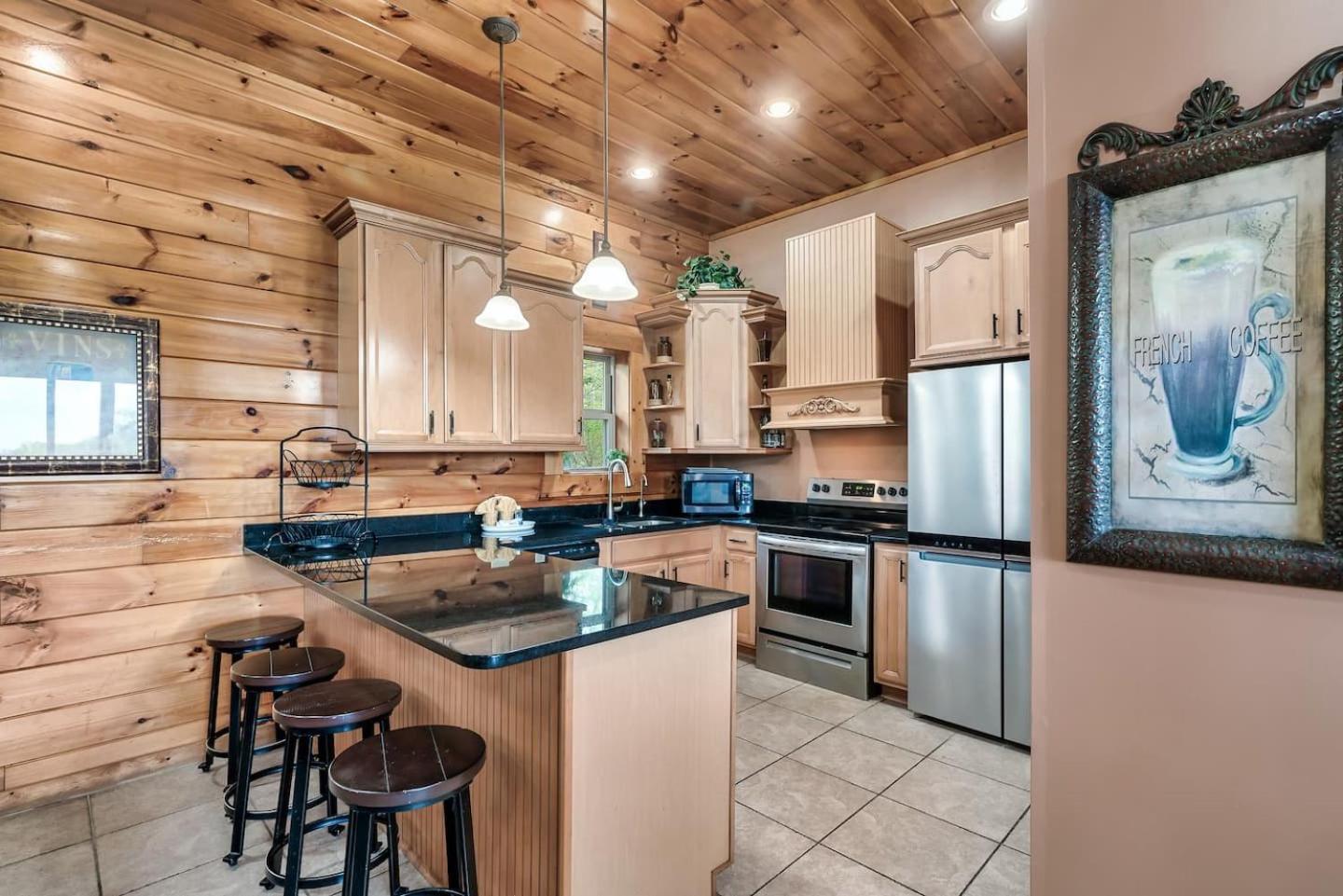 Top Mtn Views, Hottub, Games, 4 Suites, Pets سيفيرفيل المظهر الخارجي الصورة