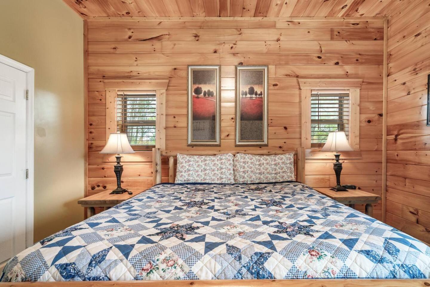 Top Mtn Views, Hottub, Games, 4 Suites, Pets سيفيرفيل المظهر الخارجي الصورة